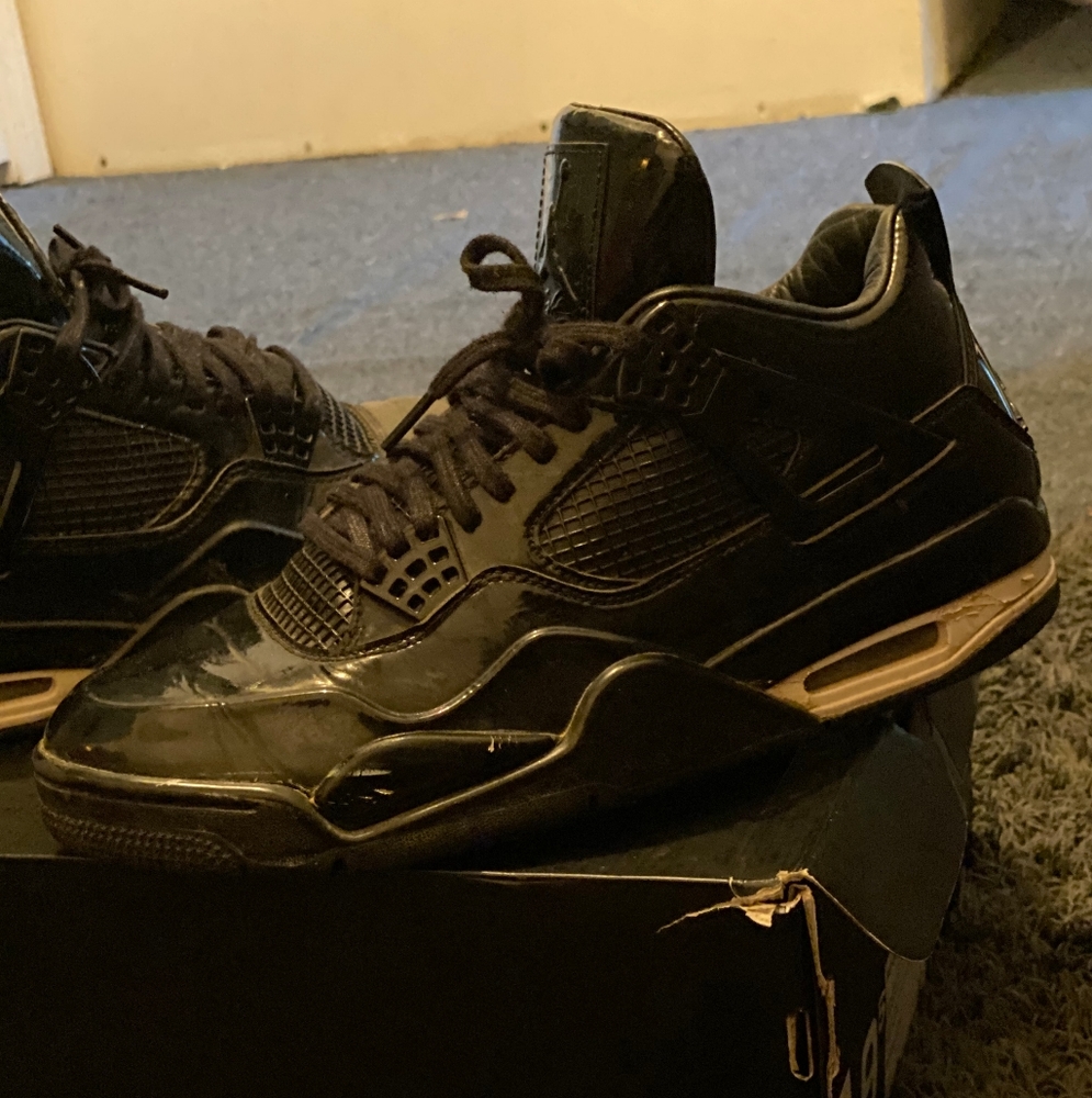 black cat 4s